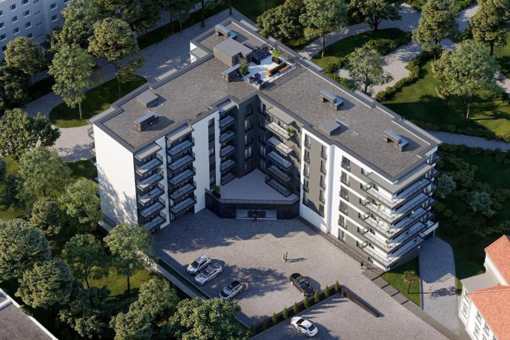 4 Park Apartment *